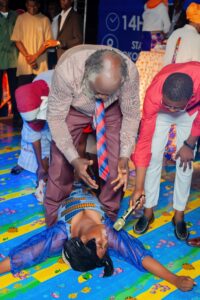 propha4-200x300 Le Témoignage Miraculeux du Prophète William Arsène YAUCAT-GUENDI